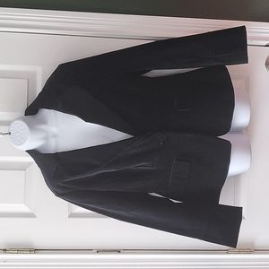 NWT  gorgeous ladies velvet  blazer